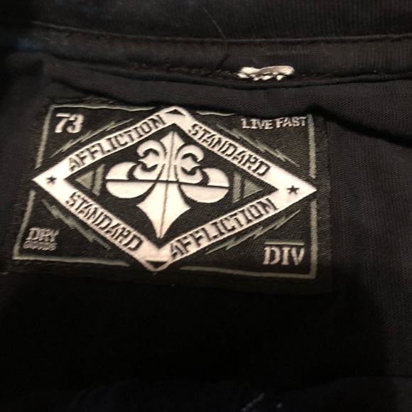 Men’s Affliction Shirt - Picture 2 of 6